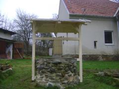 Obrázek: Přístřešek na studnu